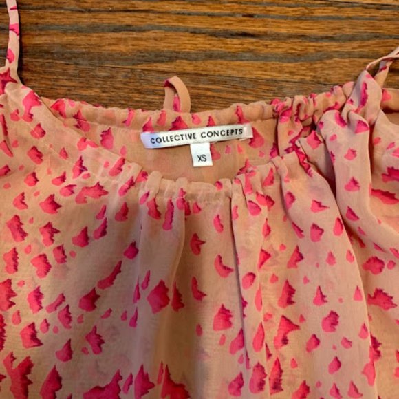 Patterned Collective Concepts Tank - Picture 2 of 2